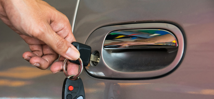 Car door lock repair in Oxnard